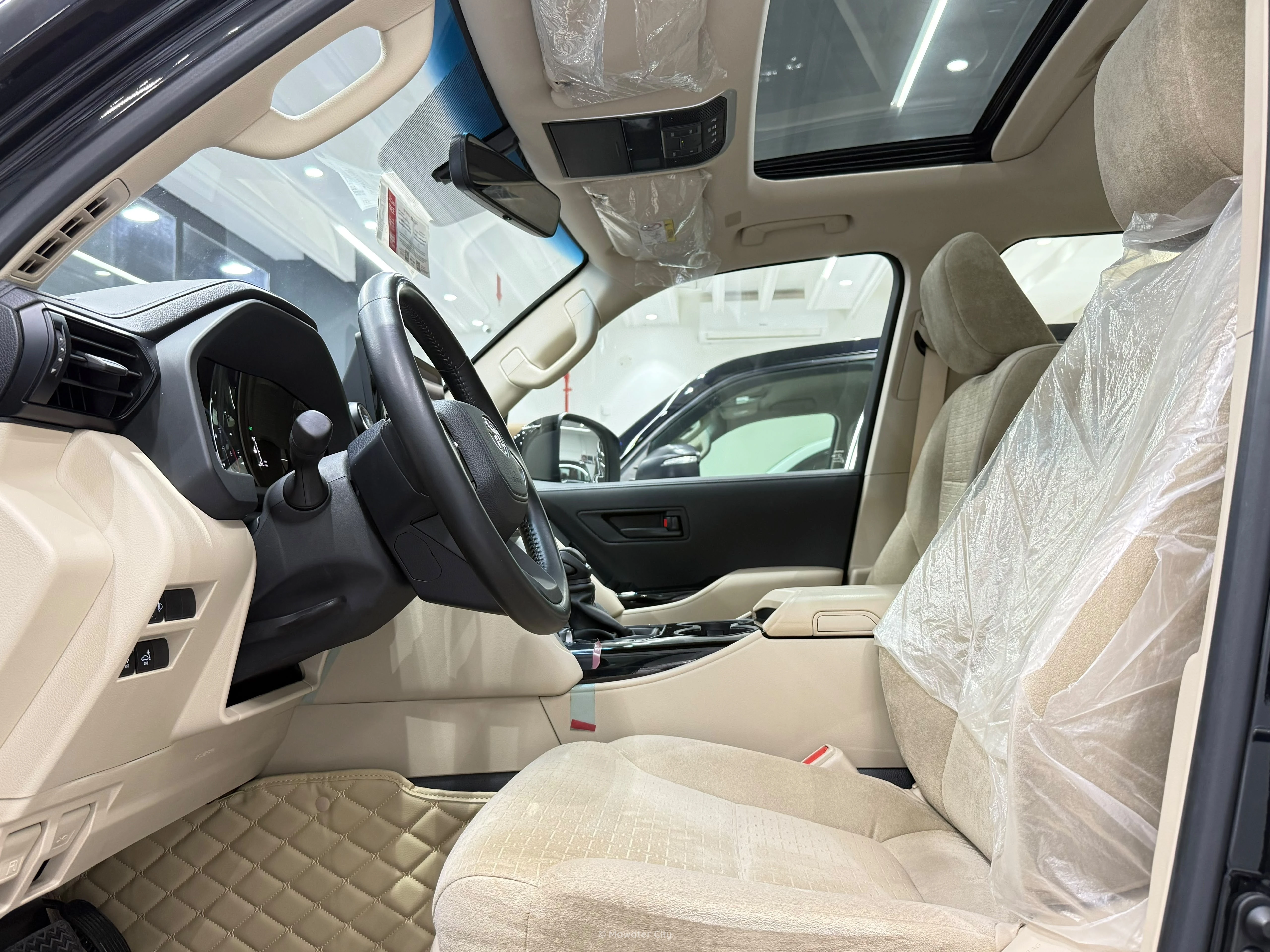Toyota Land Cruiser GXR 2025 — Mawater City