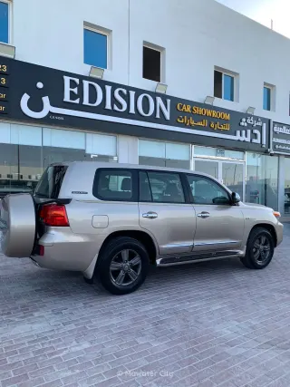Toyota Land Cruiser VXR 2015 — Mawater City