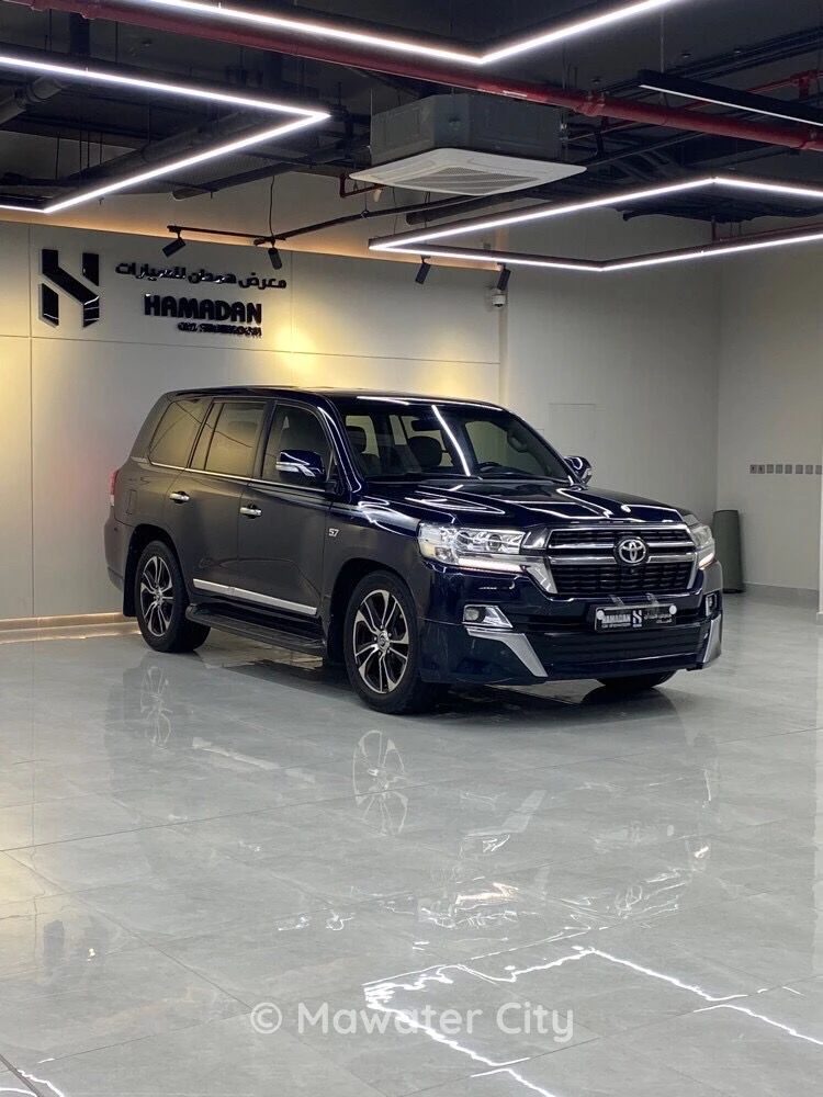 Toyota Land Cruiser VXR 2016 — Mawater City