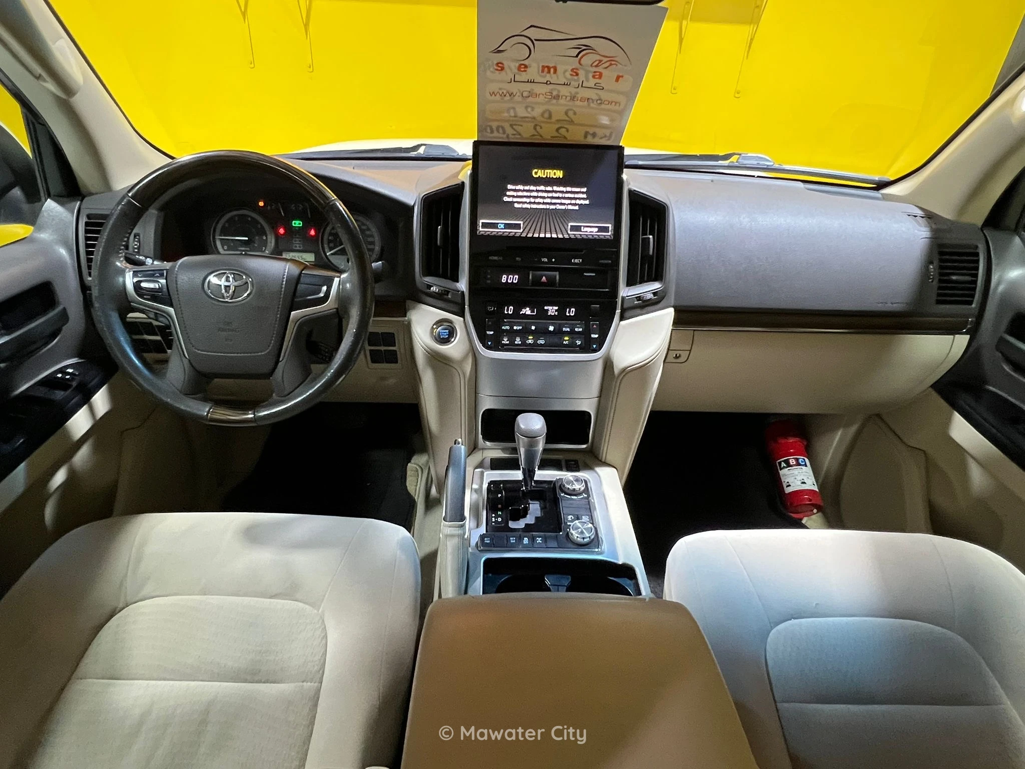 Toyota Land Cruiser GXR 2020 — Mawater City