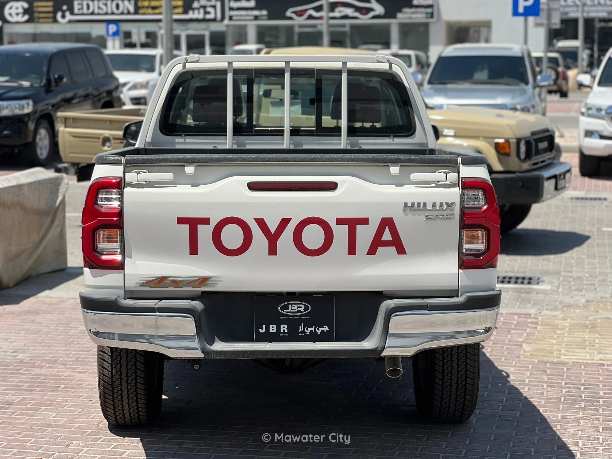 Toyota Hilux 2025 — Mawater City