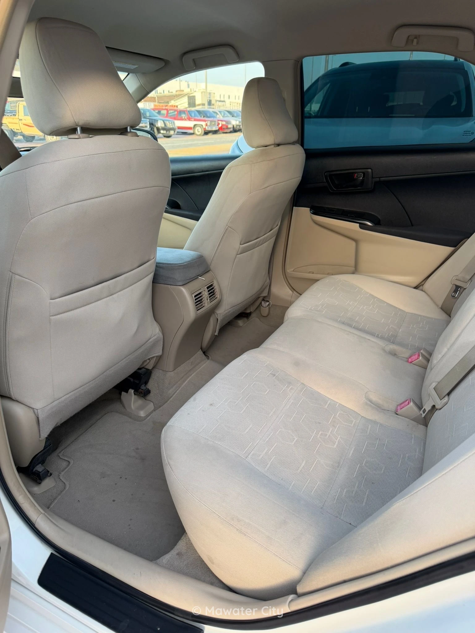 Toyota Camry 2015 — Mawater City