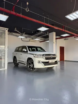 Toyota Land Cruiser VXR 2021 — Mawater City