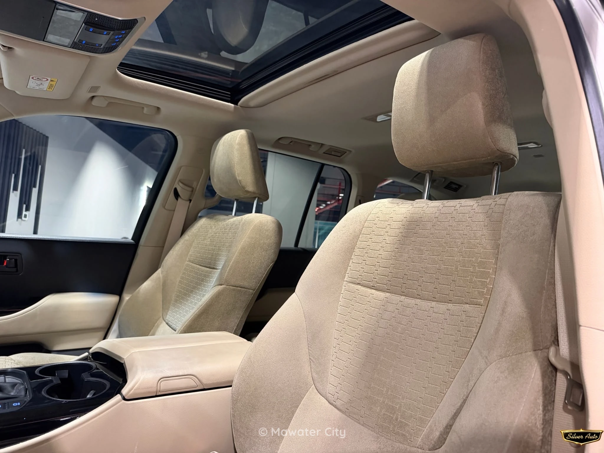 Toyota Land Cruiser GXR 2022 — Mawater City