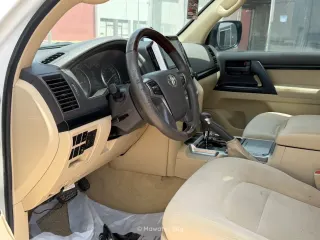 Toyota Land Cruiser GX 2016 — Mawater City