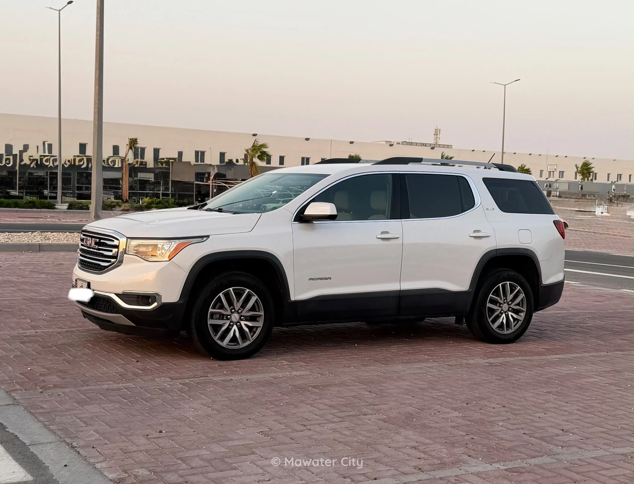 GMC Acadia 2018 — Mawater City
