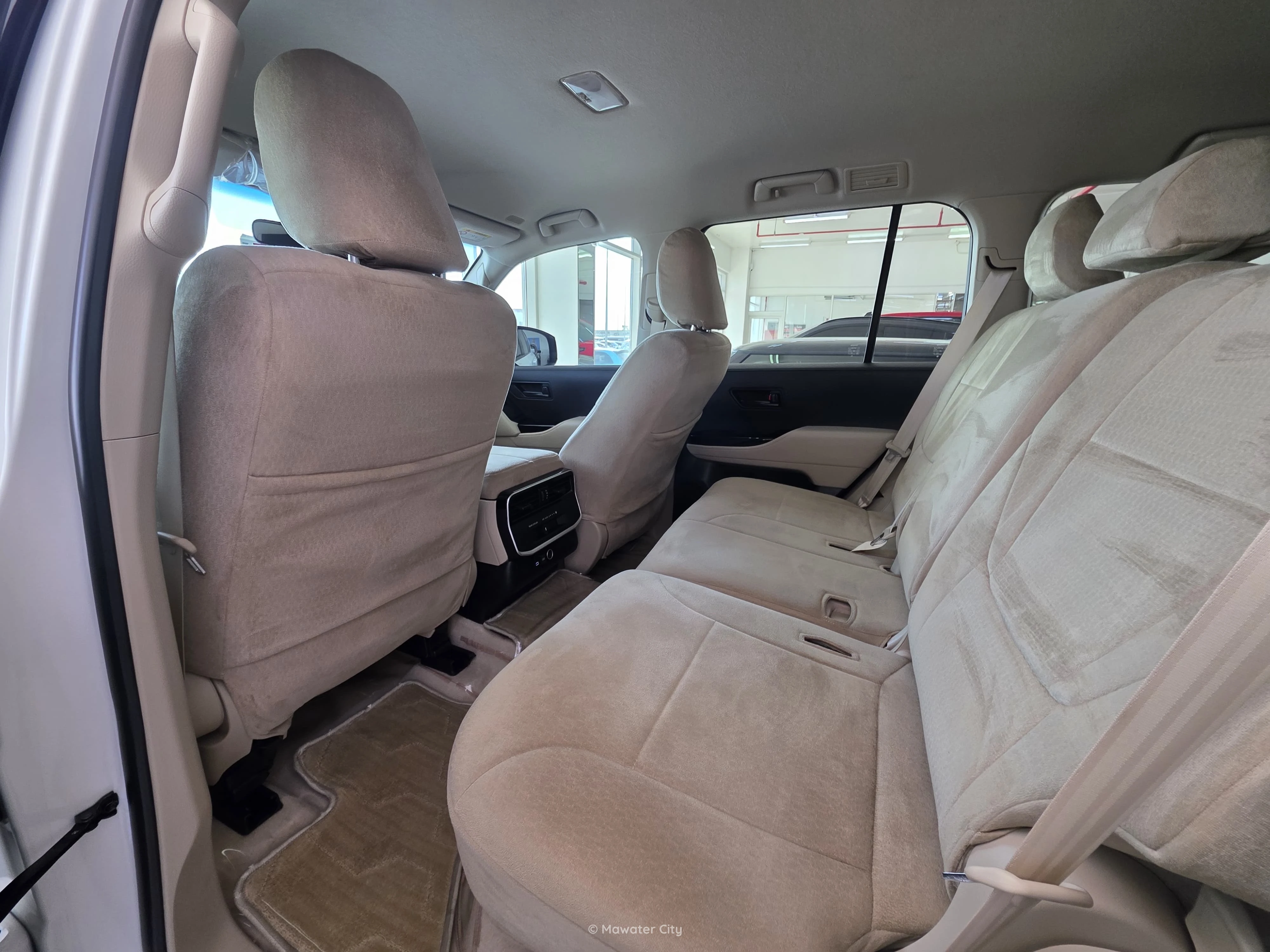 Toyota Land Cruiser GX 2025 — Mawater City
