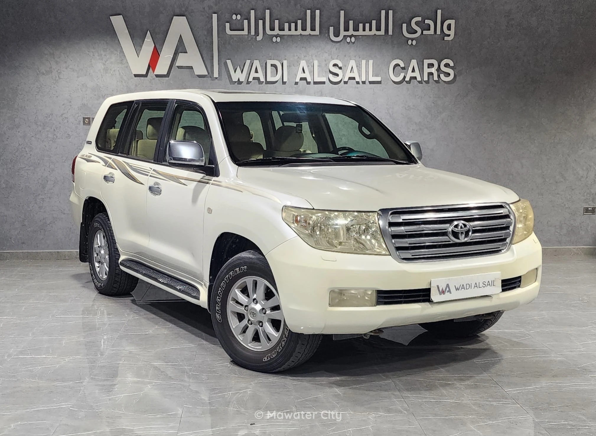 Toyota Land Cruiser GXR 2011 — Mawater City