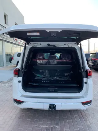 Toyota Land Cruiser VXR 2023 — Mawater City