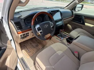 Toyota Land Cruiser GXR 2015 — Mawater City