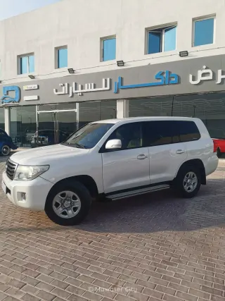 Toyota Land Cruiser GXR 2012 — Mawater City