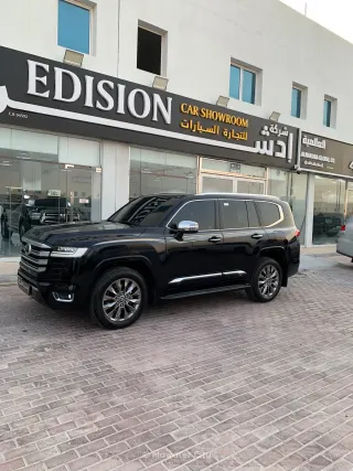 Toyota Land Cruiser VXR 2023 — Mawater City