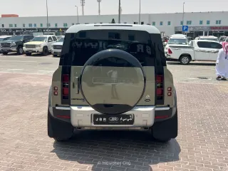 Land Rover Defender 2021 — Mawater City