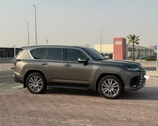 Lexus LX 600 2023 — Mawater City