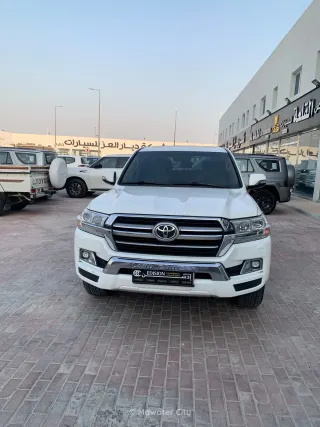 Toyota Land Cruiser GXR 2020 — Mawater City
