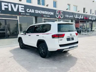Toyota Land Cruiser GR 2023 — Mawater City