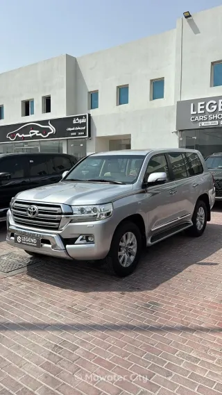 Toyota Land Cruiser GXR 2016 — Mawater City