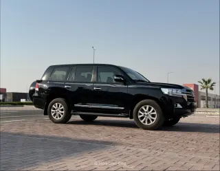 Toyota Land Cruiser GXR 2020 — Mawater City