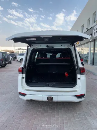 Toyota Land Cruiser VXR 2022