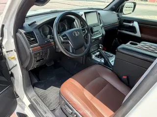 Toyota Land Cruiser VXR 2018 — Mawater City