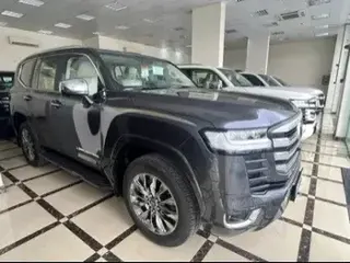 Toyota Land Cruiser VX 2023 — QatarSale
