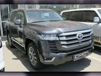 Toyota Land Cruiser GXR 2023 — QatarSale