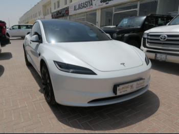 Tesla Model 3 2024 — QatarSale