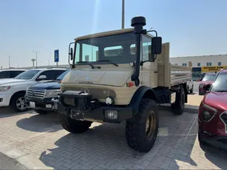 مرسيدس بنز Unimog 1993