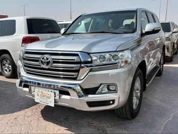 Toyota Land Cruiser GXR 2016 — QatarSale