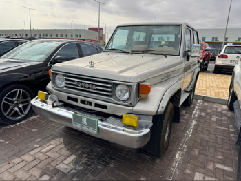 Toyota Land Cruiser 1991 — QatarSale