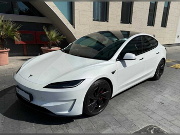 Tesla Model 3 2024 — QatarSale