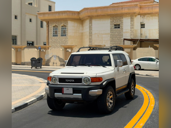 Toyota FJ Cruiser 2013 — QatarSale