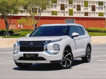 Mitsubishi Outlander 2025 — QatarSale