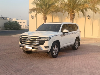 Toyota Land Cruiser GXR 2022 — QatarSale