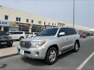 Toyota Land Cruiser VXR 2013