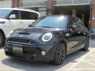 ميني Cooper 2019