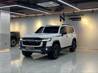 تويوتا لاند كروزر GR Sport 2023