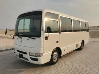 Nissan Civilian 2016