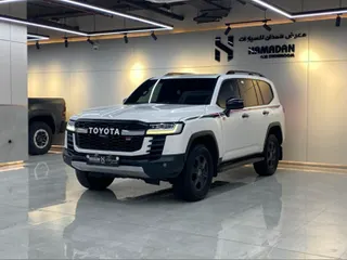 تويوتا لاند كروزر GR Sport 2023