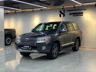 تويوتا لاند كروزر VXR 2015