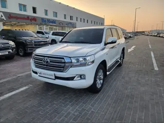 Toyota Land Cruiser VXR 2016