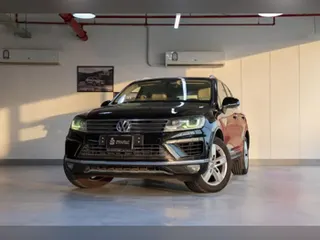فولكس واجن Touareg 2015