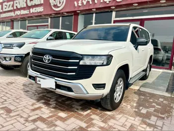Toyota Land Cruiser GX 2023