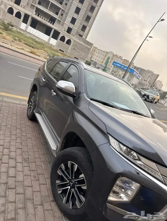 Mitsubishi Montero 2021