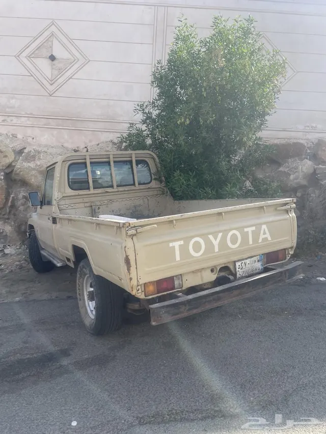 Toyota Land Cruiser Pickup 1986