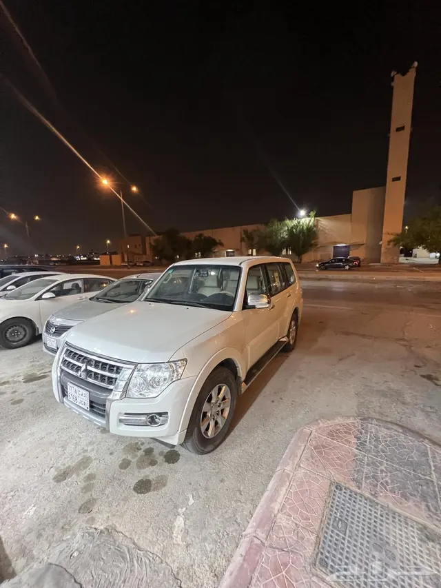 Mitsubishi Pajero 2022