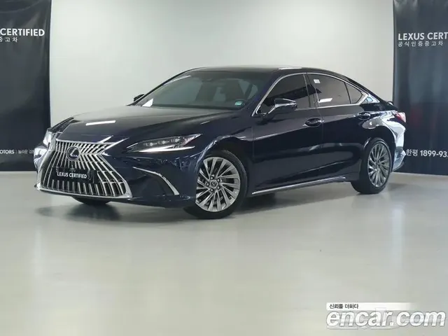 Lexus ES 2026