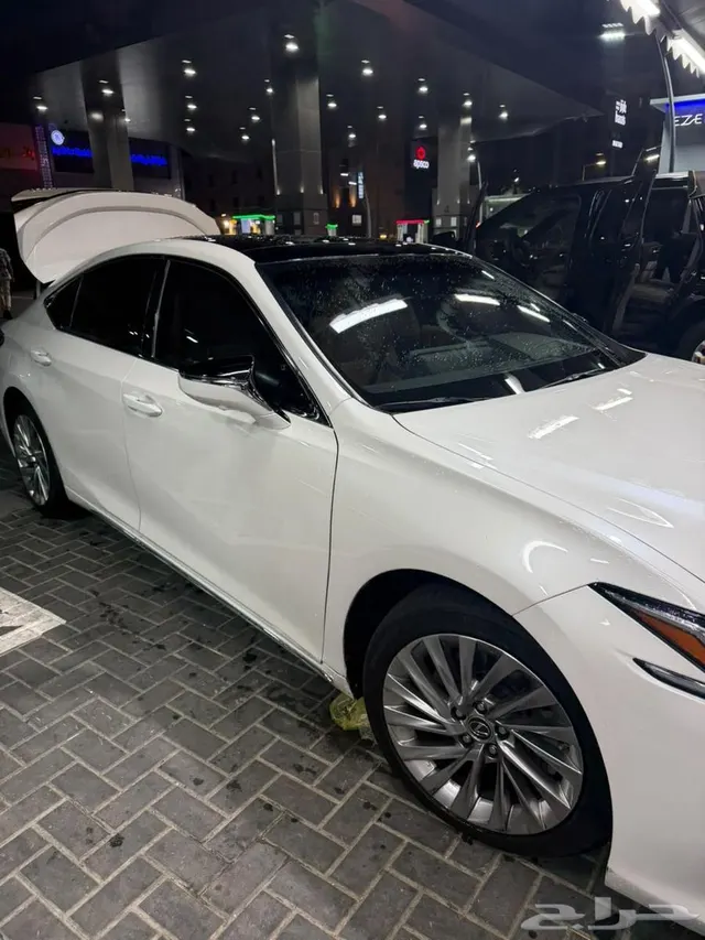 Lexus ES 350 2023