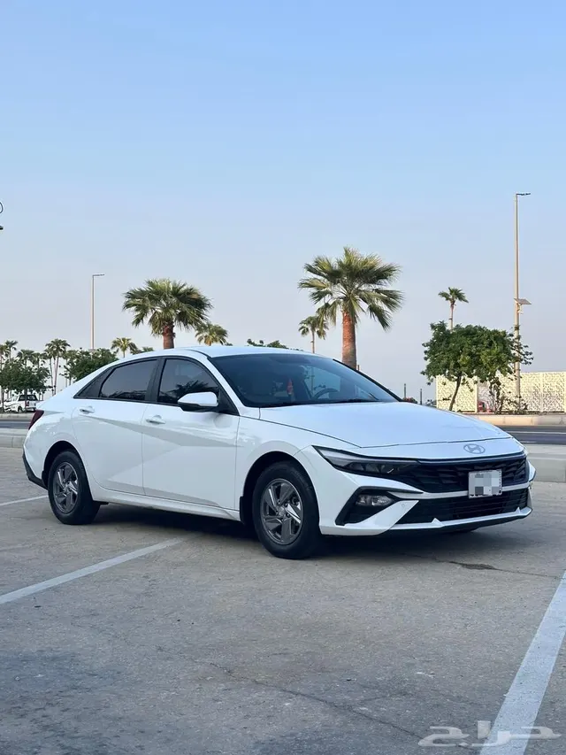 Hyundai Elantra 2025