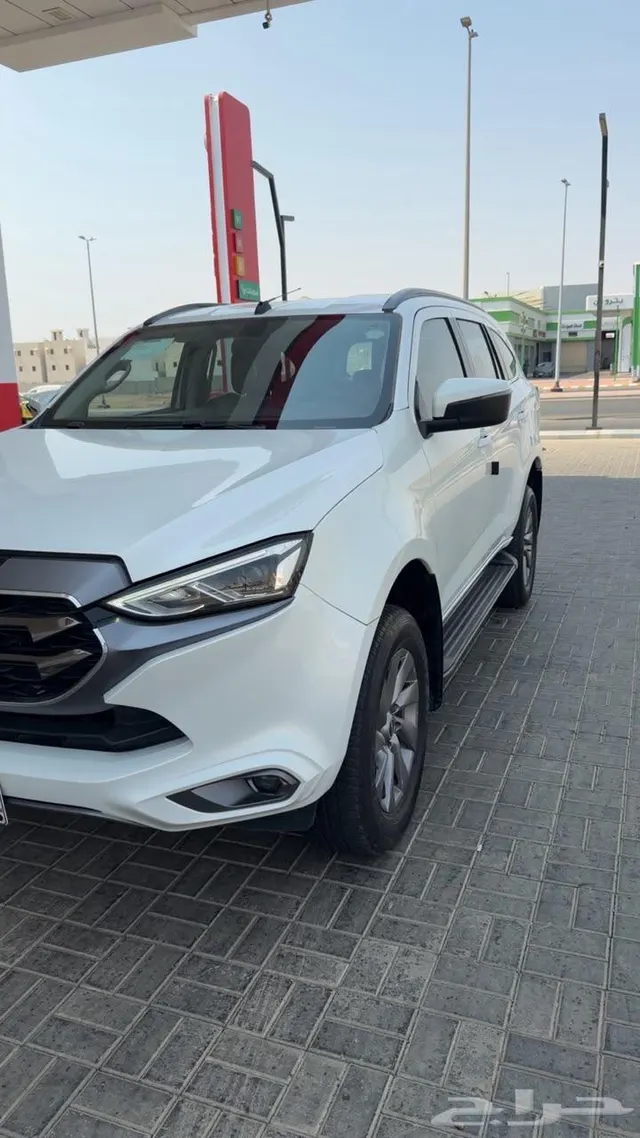 Isuzu Mu X 2024